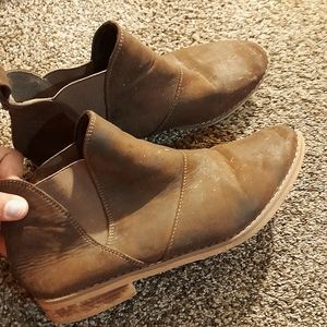Brown boots